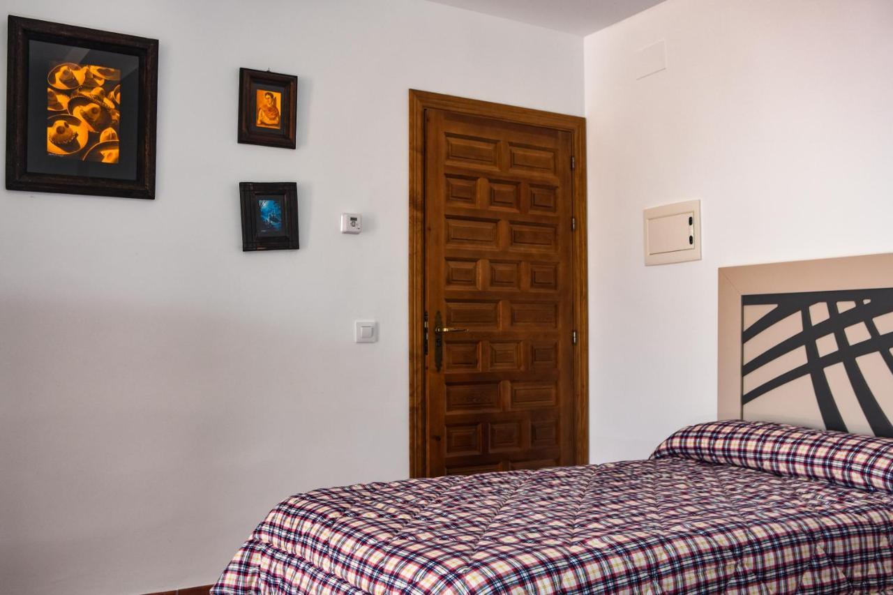 Suites Trastámara Montiel Exterior foto